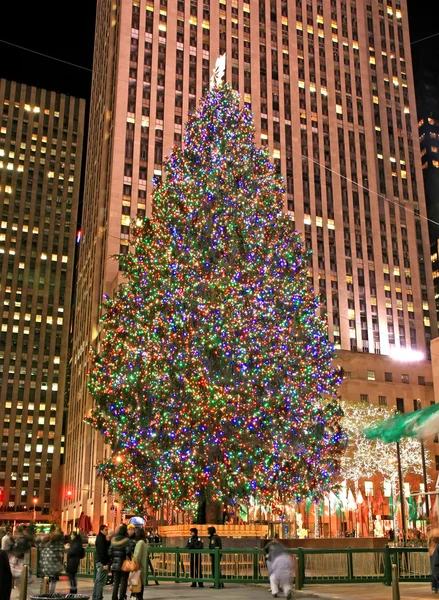 Rockefeller Center'da yılbaşı süsleri — Stok fotoğraf