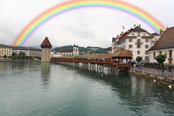 Il fiume Ruess nel centro di Lucerna — Foto Stock