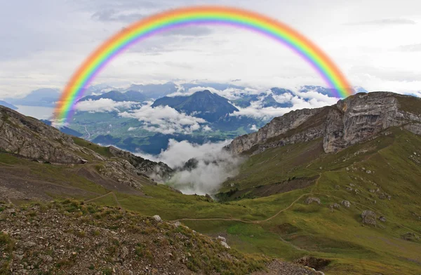 Luzern Gölü yakınlarında pilatus üstten havadan görünümü — Stok fotoğraf