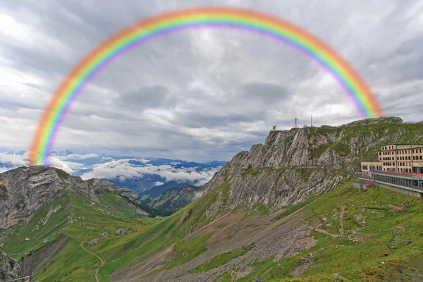 La vista aerea dalla cima del Pilato vicino al lago di Lucerna — Foto Stock