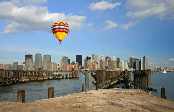 El horizonte del Bajo Manhattan — Foto de Stock