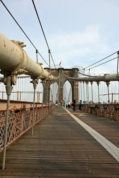 Známý Brooklynský most na řece east v dolním Manhattanu — Stock fotografie