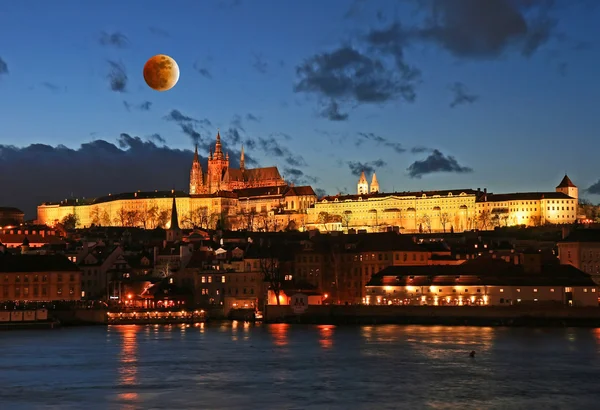 El Castillo de Praga en Praga —  Fotos de Stock
