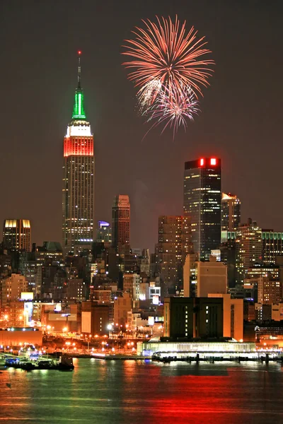 Mid-town Manhattan skyline — Stock Photo, Image