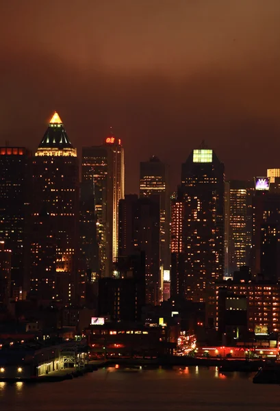 O skyline do centro de manhattan — Fotografia de Stock