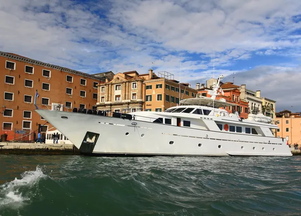 A luxury yacht — Stock Photo, Image