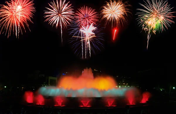 A Fonte Montjuic em Barcelona — Fotografia de Stock