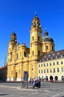 residenz ve odeonsplatz Münih'te sahne