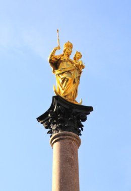 Münih Merkez marienplatz ve Belediye Binası