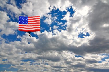bir Amerikan bayrağı sıcak hava balonu
