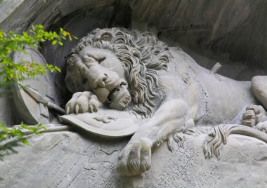 luzern içinde ölmekte olan aslan Anıtı