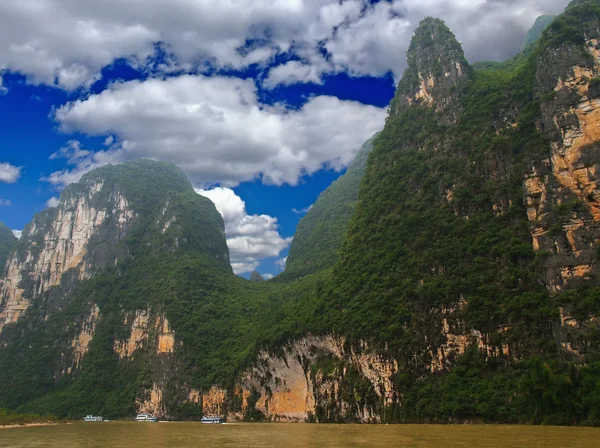 Paisagem paisagem no rio Lijiang — Fotografia de Stock