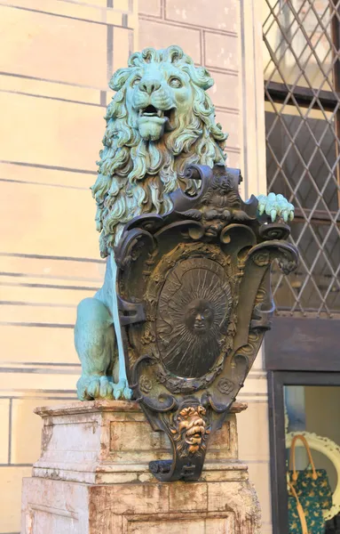 El paisaje en el Residenz y Odeonsplatz en Munich —  Fotos de Stock