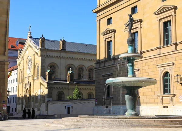 El paisaje en el Residenz y Odeonsplatz en Munich — Foto de Stock