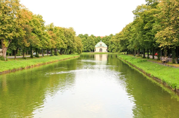 A paisagem no palácio de Nymphenburg — Fotografia de Stock