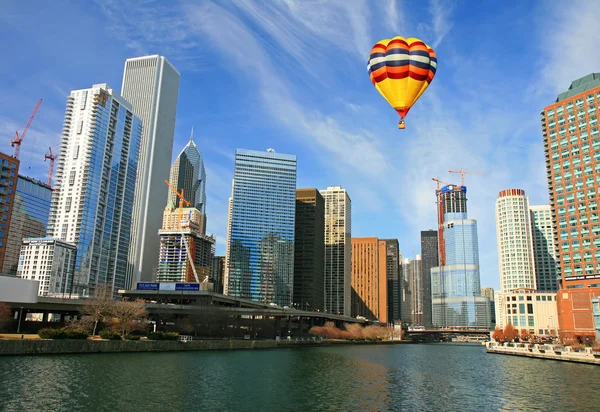 Los edificios altos en el centro de Chicago — Foto de Stock