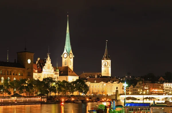 La vista nocturna de los principales lugares de interés de Zurich —  Fotos de Stock