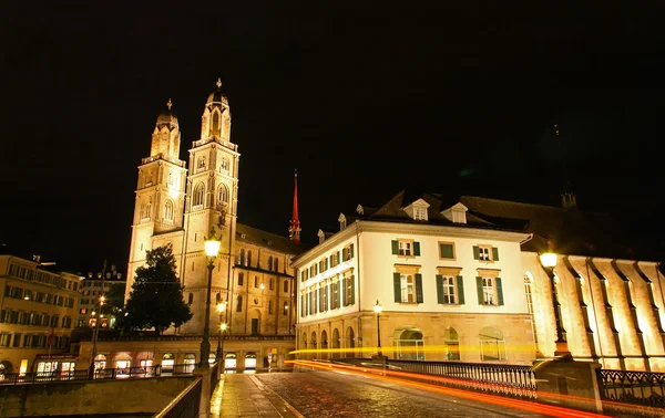 A Catedral Grossmunster em Zurique — Fotografia de Stock