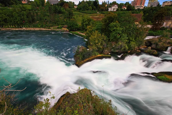 Le Rhin tombe en Suisse — Photo