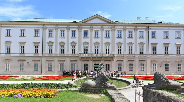 Palazzo Mirabell e giardino a Salisburgo — Foto Stock