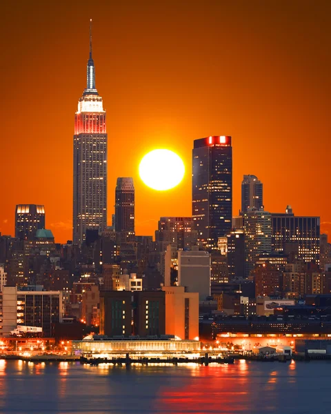 L'Empire State Building e Manhattan Midtown Skyline — Foto Stock