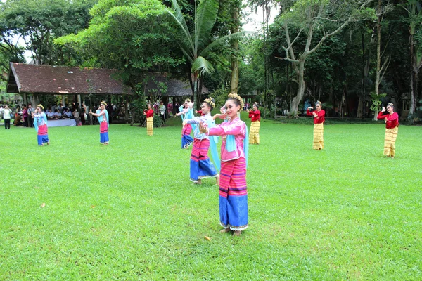 Evento tradicional de Lanna nativa tailandesa — Fotografia de Stock