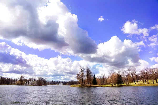 tsarskoye selo topraklarında manzara. Pushkin.
