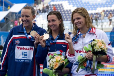 Kay: Dünya Su Sporları Şampiyonası - Kadınlar 100 metre kurbağalama final. Kasey carlson.