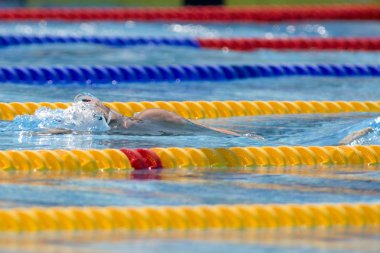 Kay: Dünya Su Sporları Şampiyonası - Erkekler 100m Sırtüstü. Aaron peirsol