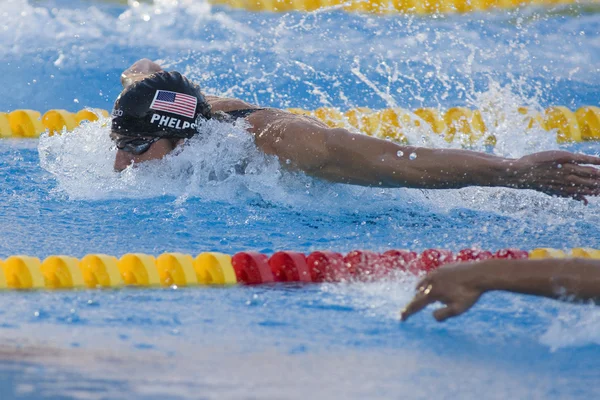 Swm: 世界水泳選手権 - メンズ 100 m バタフライ決勝。マイケル ・ フェルプス. — ストック写真