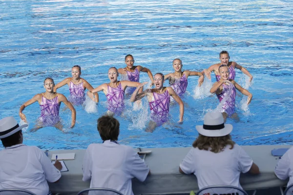 SWM: wereld kampioenschap vrouwen team sychronised zwemmen. team van Wit-Rusland. — Stockfoto