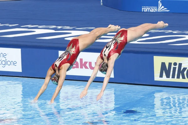 SWM: World Aquatic Championships - Synchronised swimming. Olivia Allison, Jenna Randall. — Stock Photo, Image