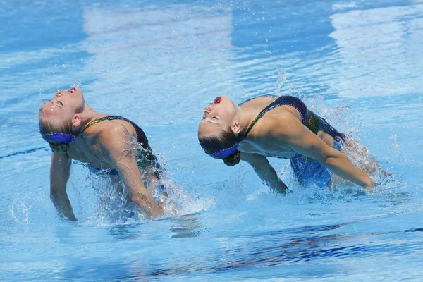 SWM: World Aquatic Championships - Synchronised swimming. Sona Bernardova, Alzbeta Dufkova. — Stock Photo, Image