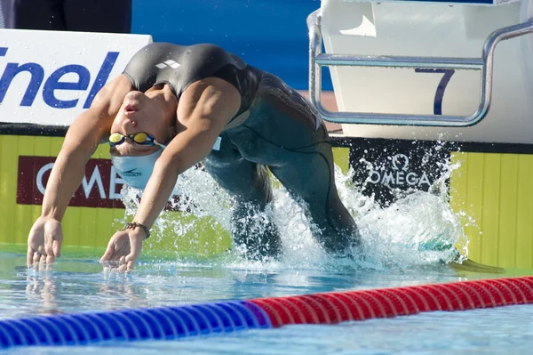 Schwimmen: Schwimm-WM - 100 m Rücken der Frauen — Stockfoto