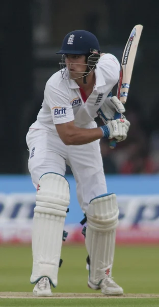 Cricket. england vs bangladesh 1. testtag 1. alaistair cook — Stockfoto