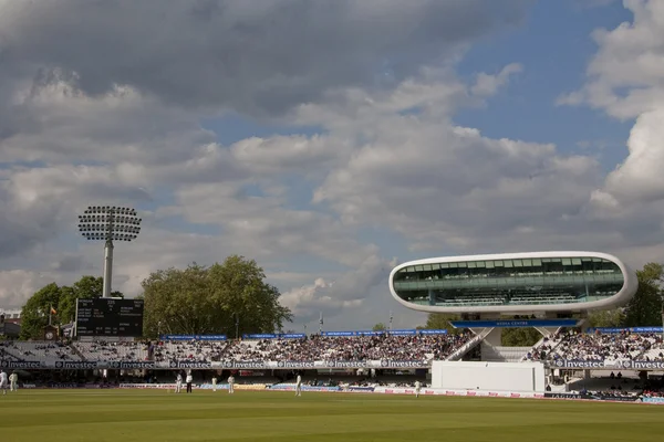 Kriket. İngiltere vs Bangladeş 1 test günü 1