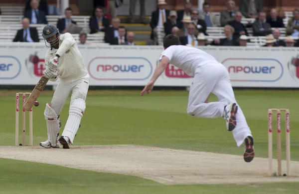 Cricket. england vs bangladesh 1. testtag 3. shahadat hossain — Stockfoto