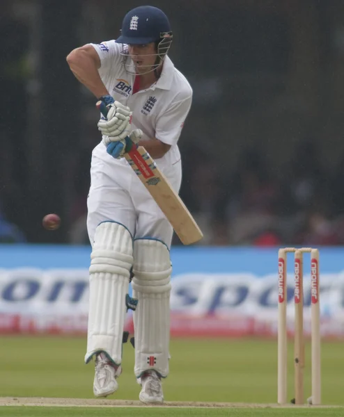 Cricket. Engeland vs bangladesh 1ste test dag 1. alaistair cook — Stockfoto
