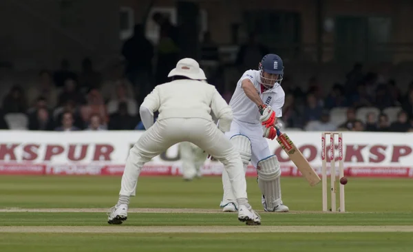 Gry w krykieta. Anglia vs Bangladeszu 1 dzień testu 1. Andrew strauss — Zdjęcie stockowe