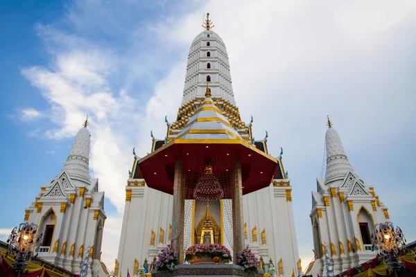 Tempel am wat pichaya-yatigaram bangkok thailand — Stockfoto