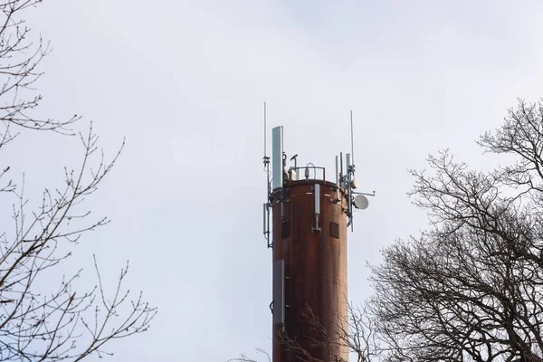 Camino Con Assortimento Diverse Antenne Trasmettitori — Foto Stock