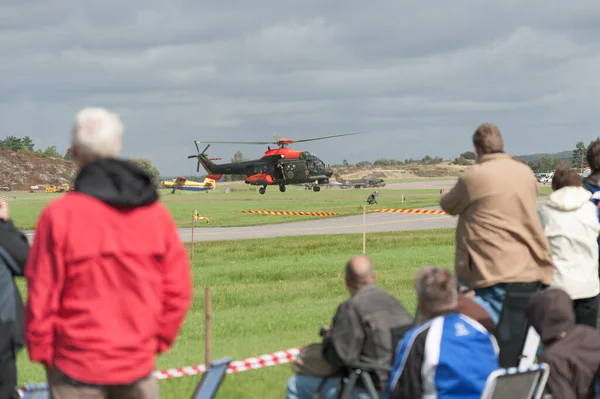 Super Puma Swedish Army Helicopter Coming Landing — Stok fotoğraf