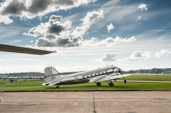 Douglas Daisy Cfp Gothenburg Aero Show — Photo