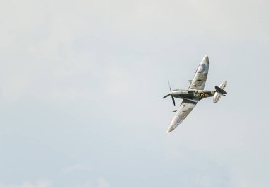 Göteborg, İsveç - 29 Ağustos 2009: Supermarine Spitfire Mk XVI SE-BIR Goteborg Aero Show 'da.