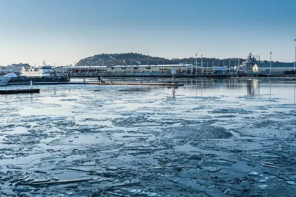 Γκέτεμποργκ Σουηδία Φεβρουαρίου 2012 Παγωμένος Ποταμός Ένα Κρύο Φεβρουάριο Απόγευμα — Φωτογραφία Αρχείου