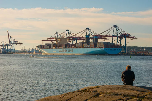 Gotemburgo Suecia Agosto 2013 Maersk Kinney Moller Omi 9619907 Cargando —  Fotos de Stock