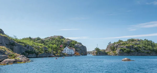 Sogne Νορβηγία Ιουλίου 2015 Olavssundet Στο Hellesund Μια Όμορφη Καλοκαιρινή — Φωτογραφία Αρχείου