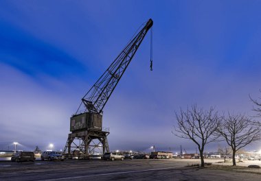 Göteborg, İsveç - 31 Aralık 2013: Lundbyvassen 'deki eski vinç.
