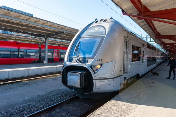 Gotemburgo Suecia Marzo 2022 Tren X40 Llega Estación Central Gotemburgo — Foto de Stock