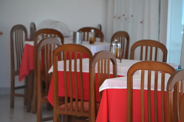 Tische im Restaurant — Stockfoto